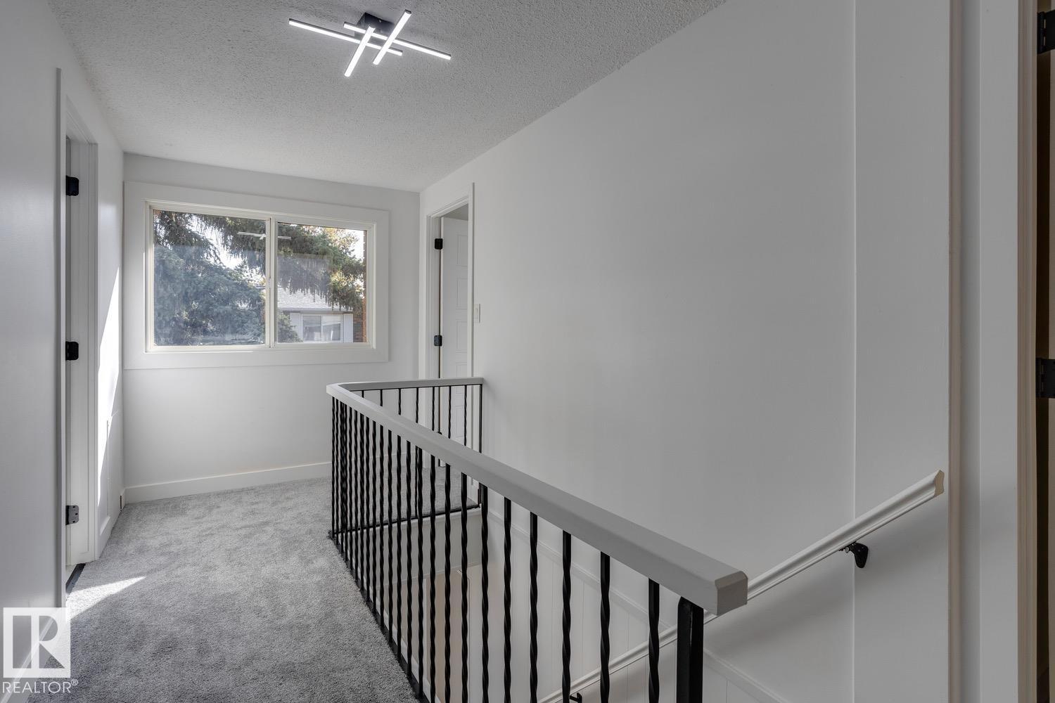 Single Family House for Sale in  RIDGEWOOD TC St. Albert 