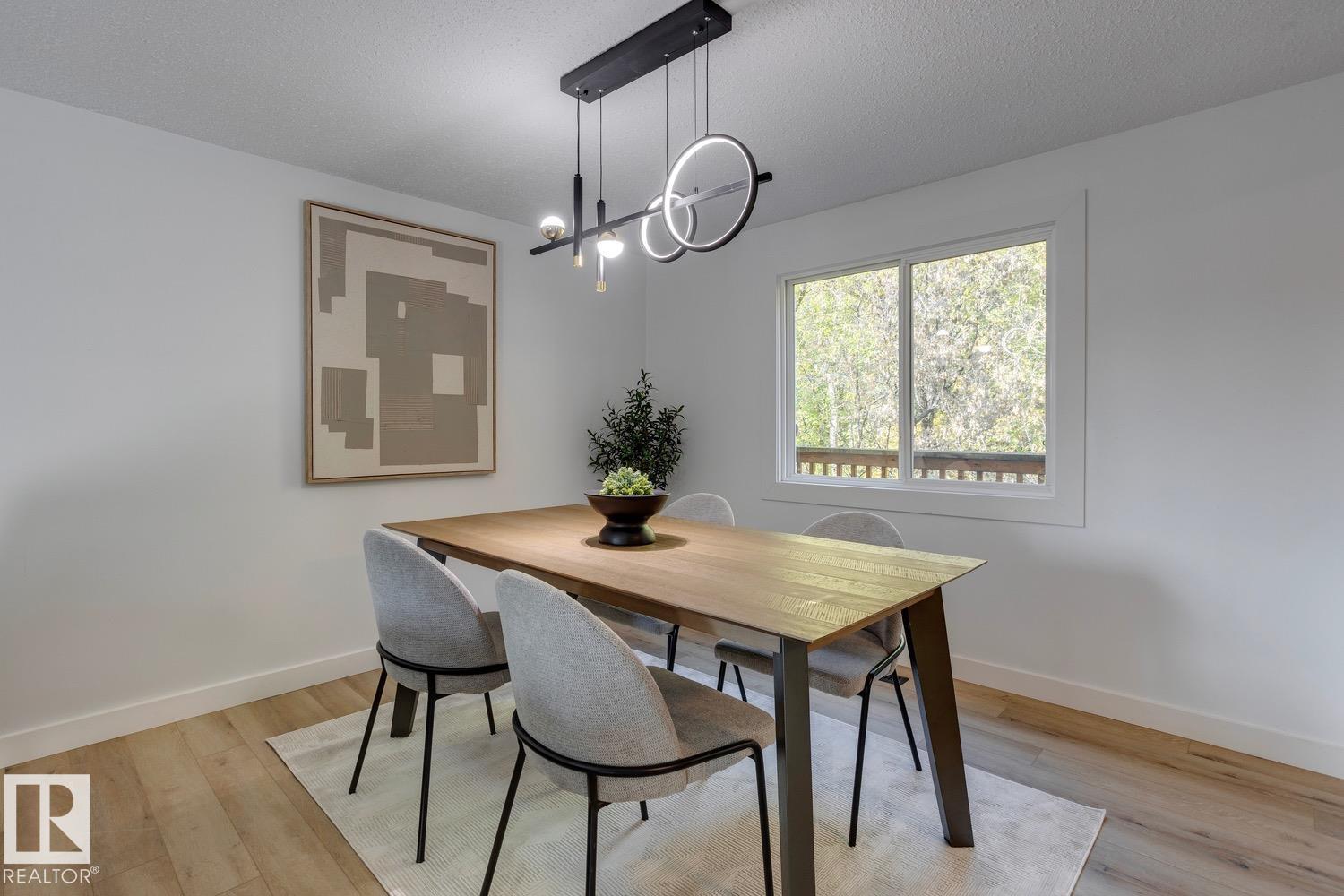 Single Family House for Sale in  RIDGEWOOD TC St. Albert 
