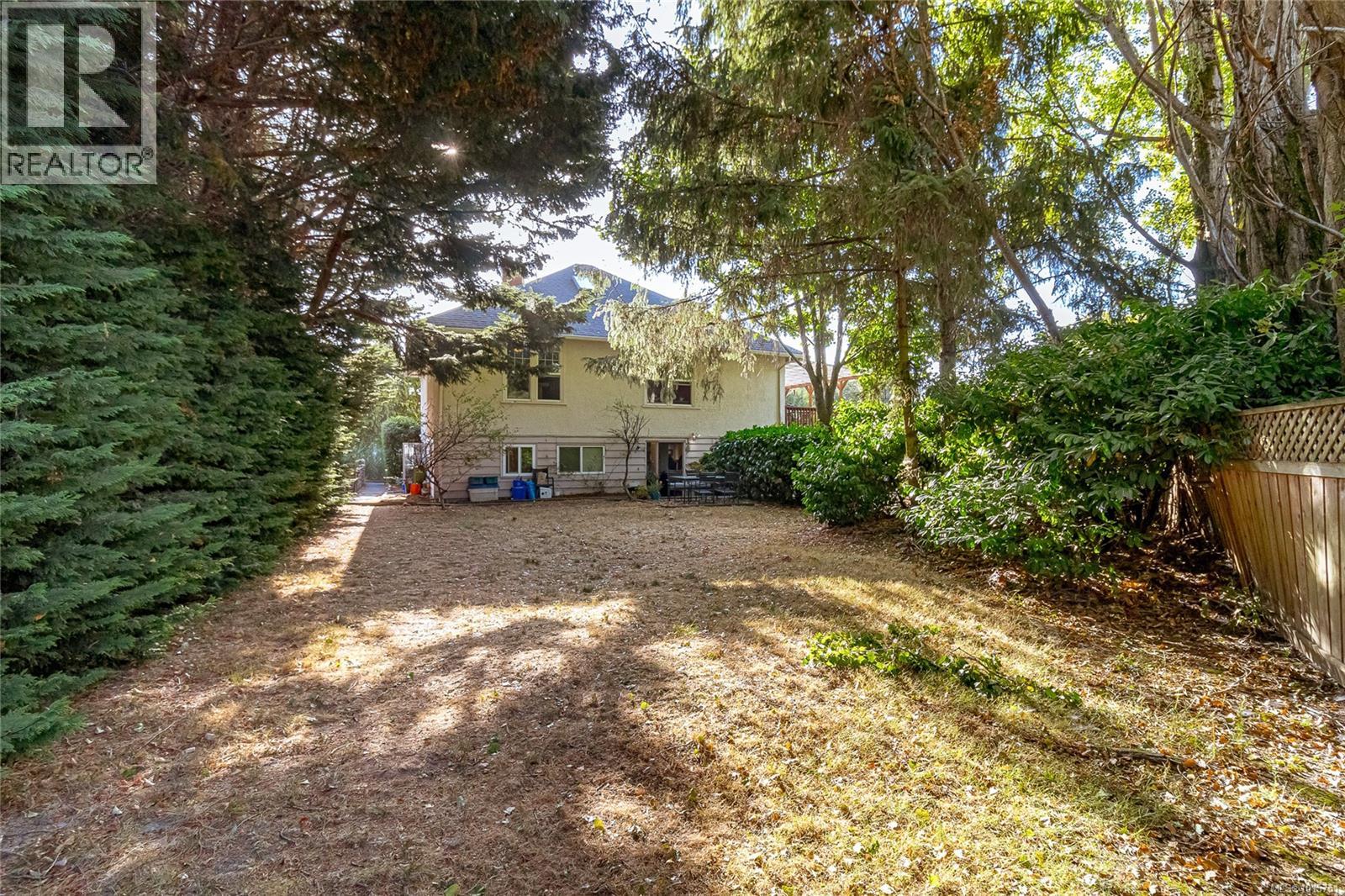 2920 Shakespeare St, Victoria