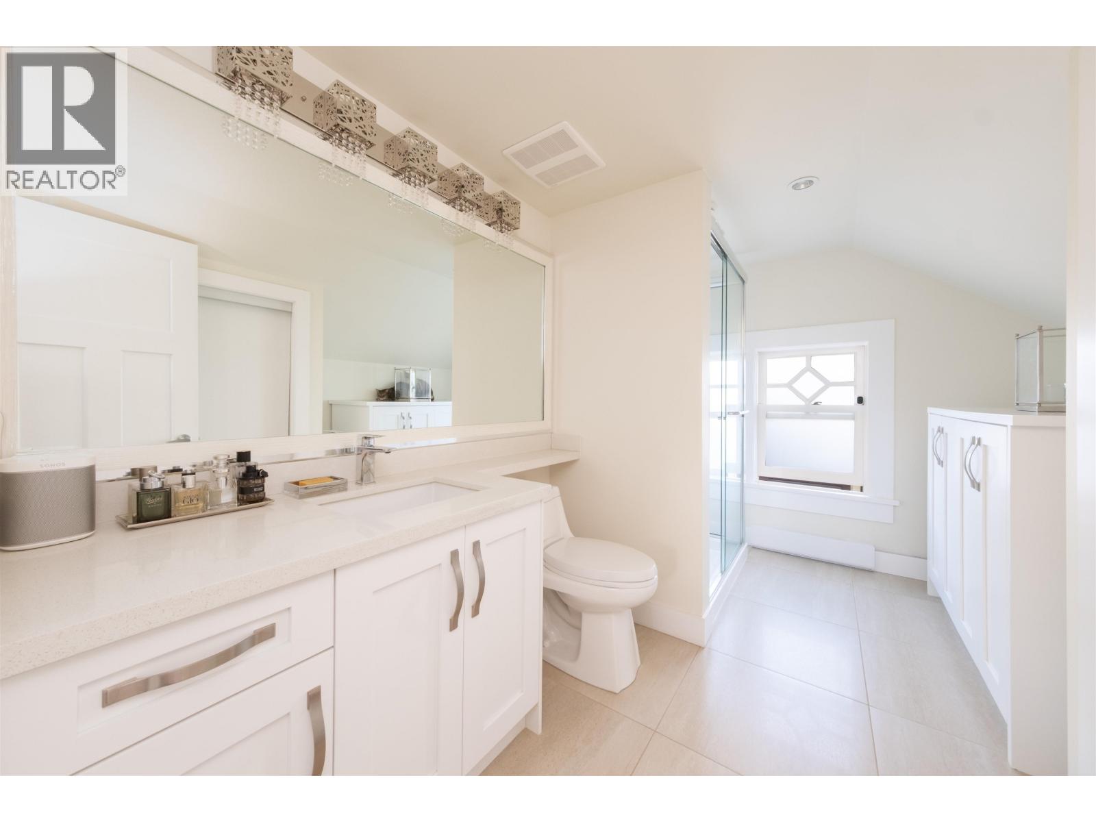 408 EIGHTH STREET, New Westminster