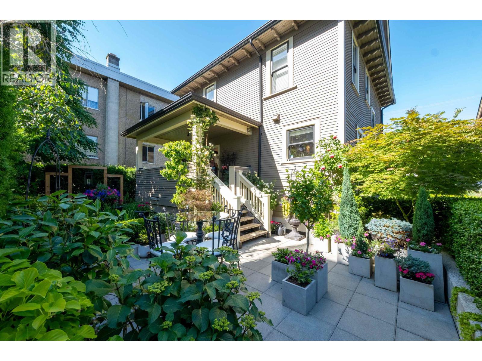 408 EIGHTH STREET, New Westminster