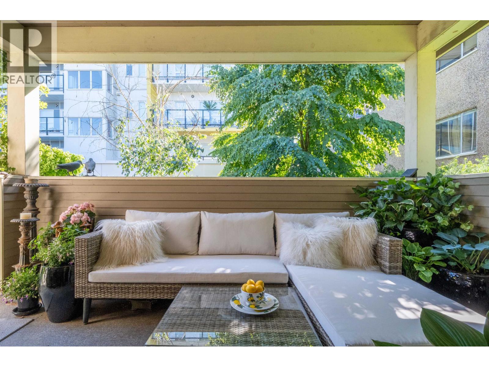 408 EIGHTH STREET, New Westminster