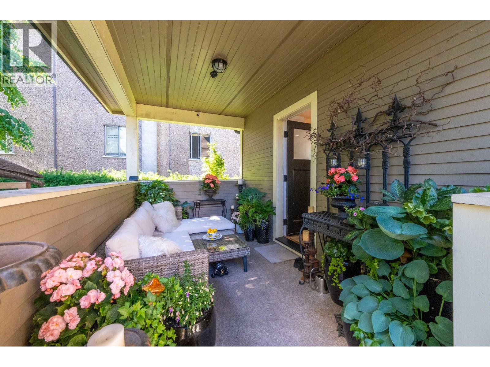 408 EIGHTH STREET, New Westminster