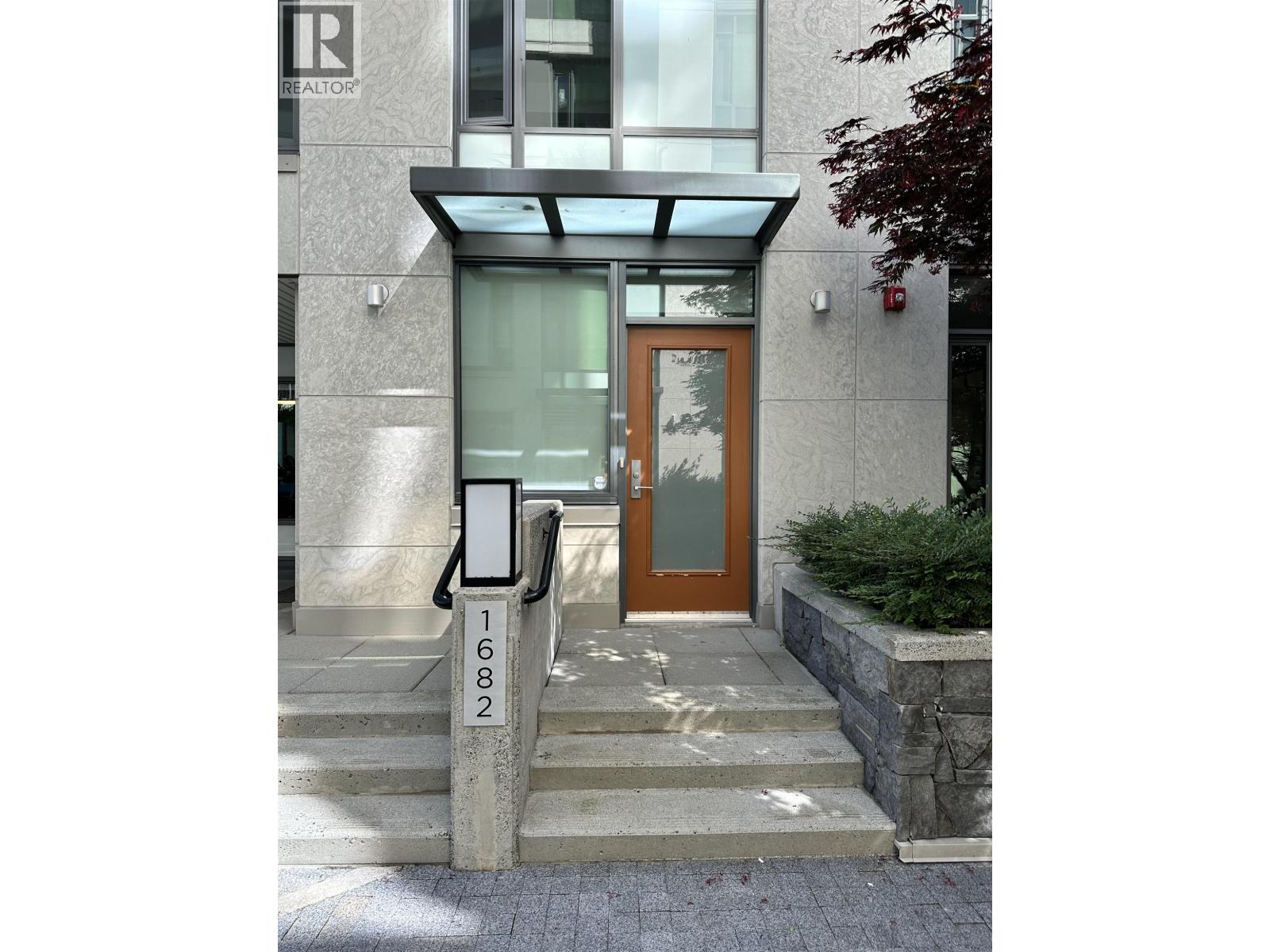 1682 PULLMAN PORTER STREET, Vancouver