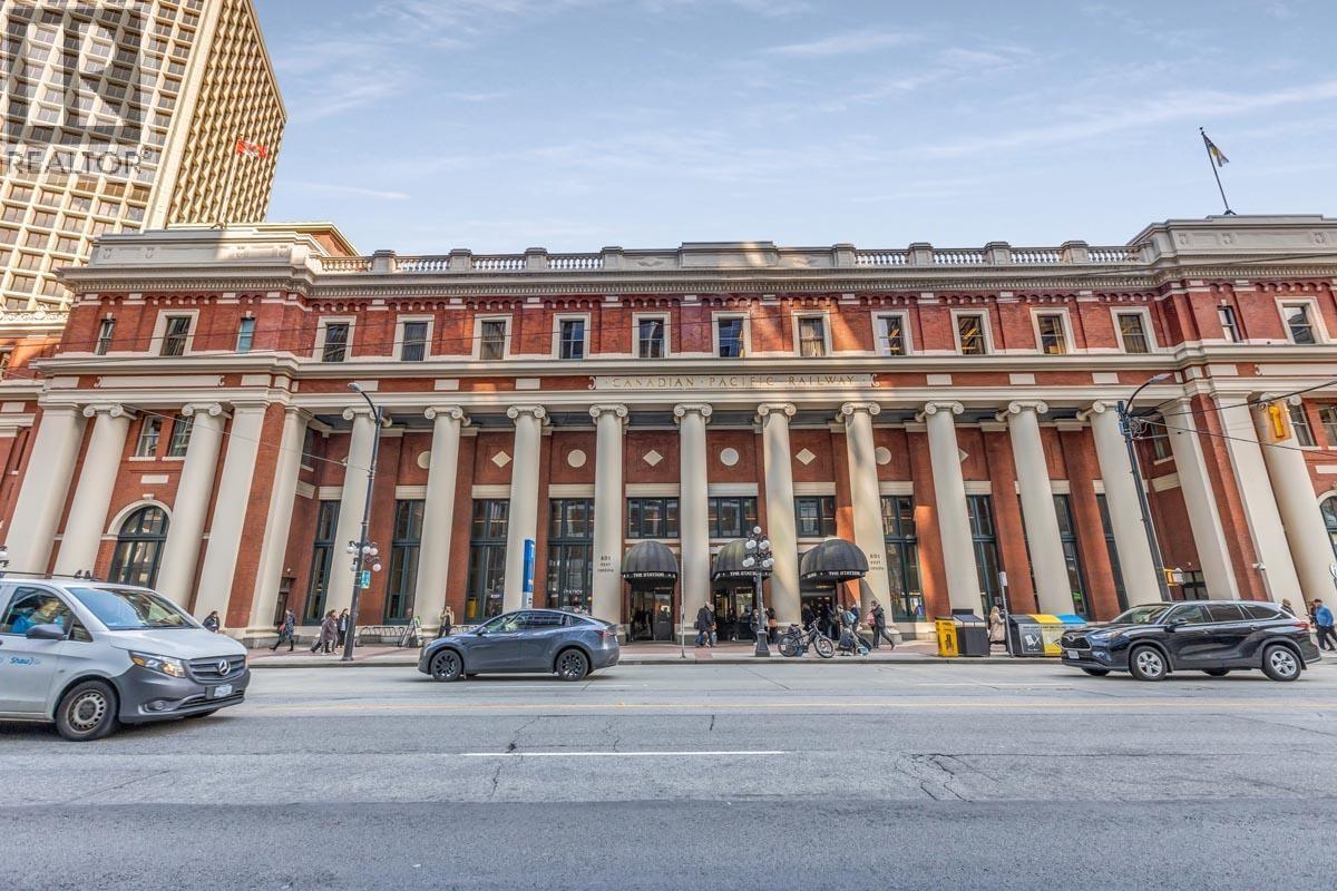 540 320 GRANVILLE STREET, Vancouver