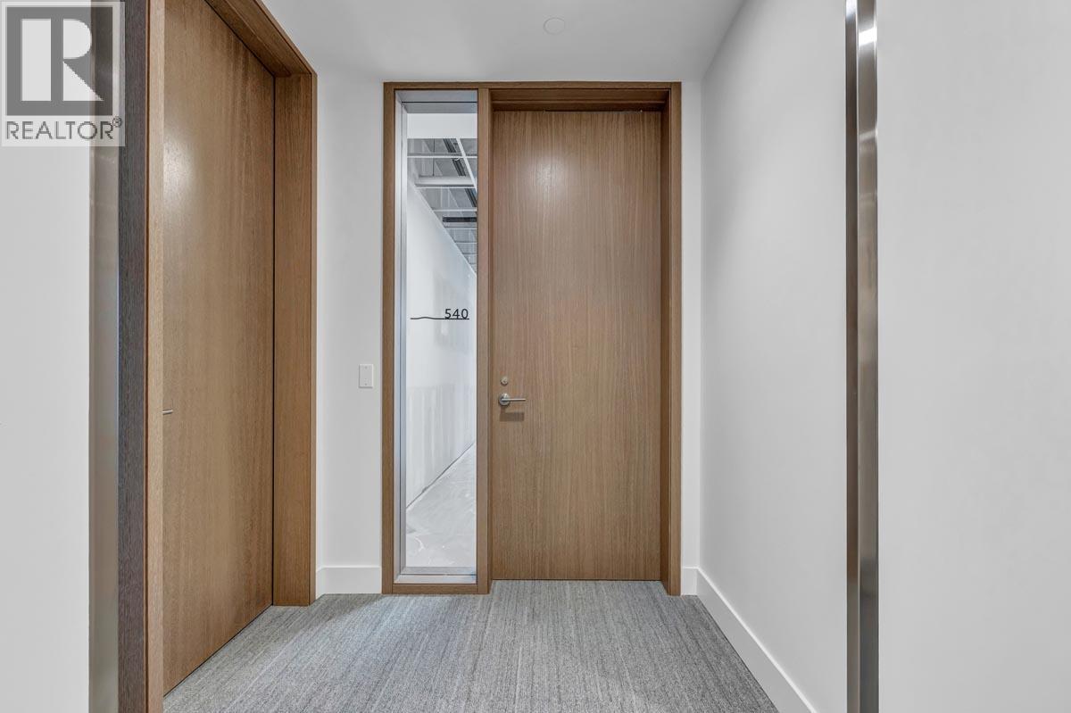 540 320 GRANVILLE STREET, Vancouver