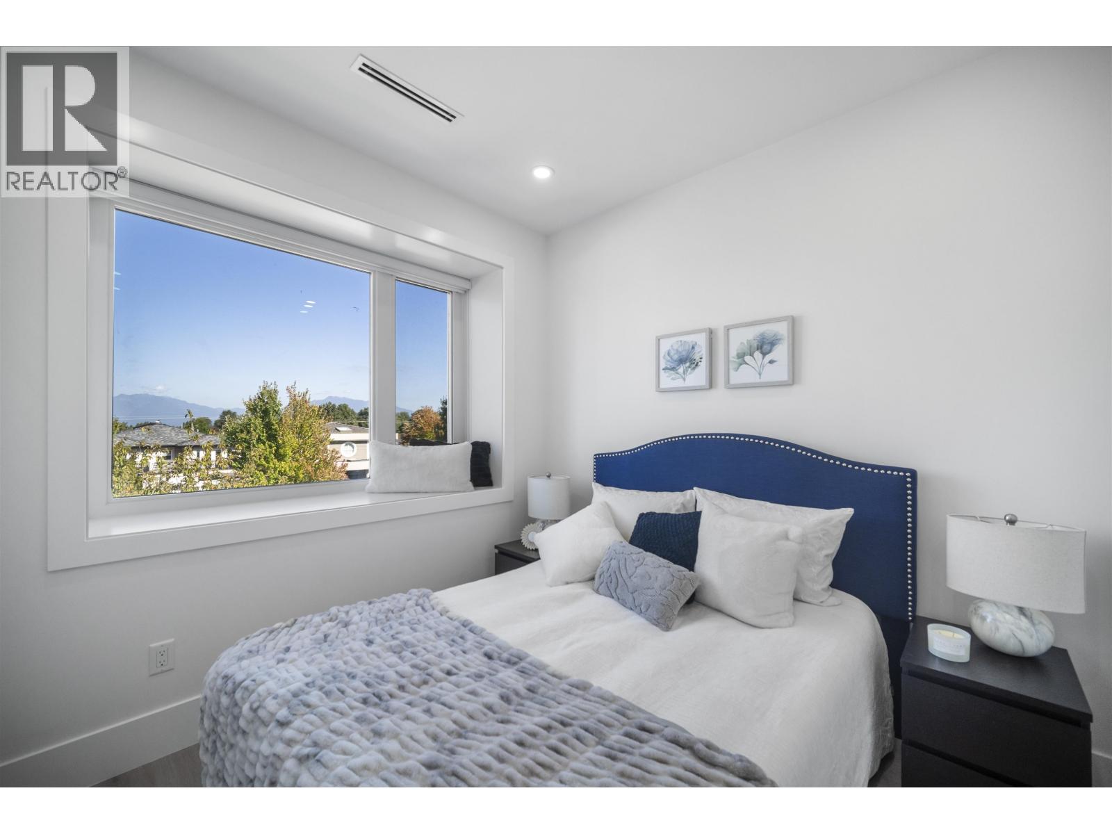 2792 E 49TH AVENUE, Vancouver