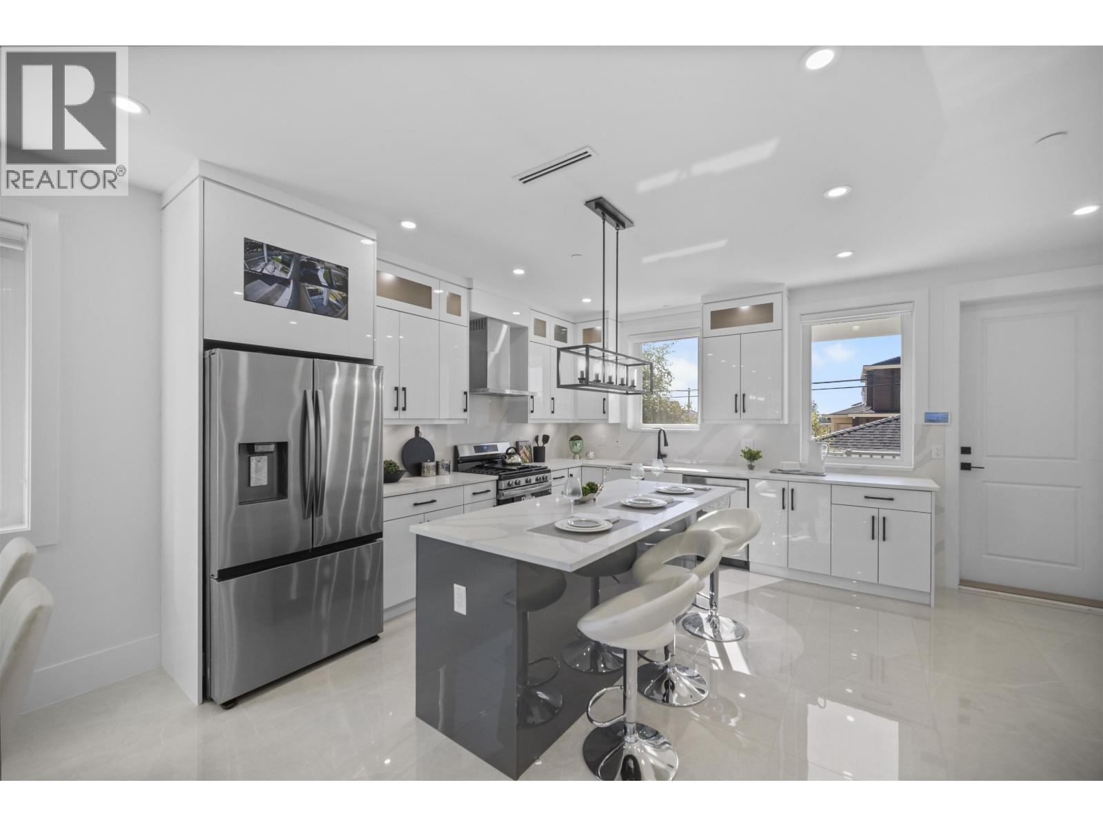2792 E 49TH AVENUE, Vancouver