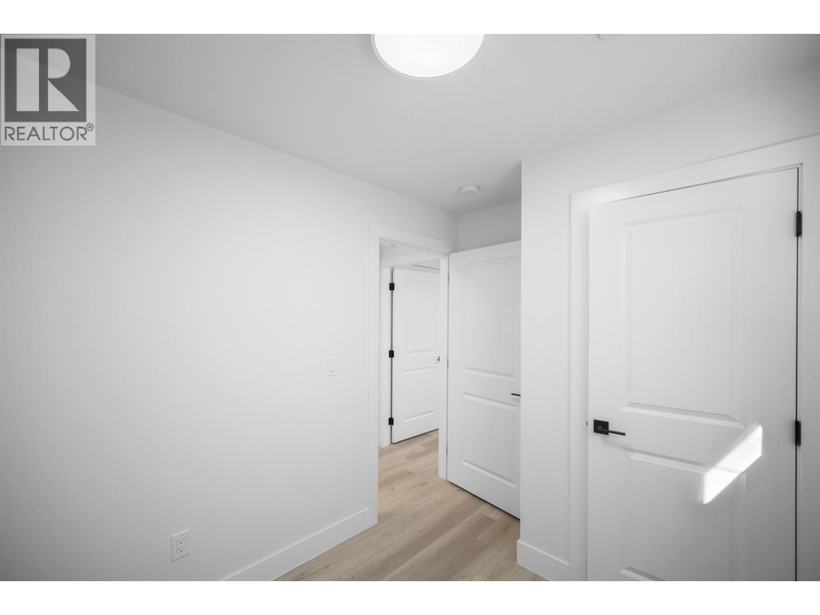 2792 E 49TH AVENUE, Vancouver