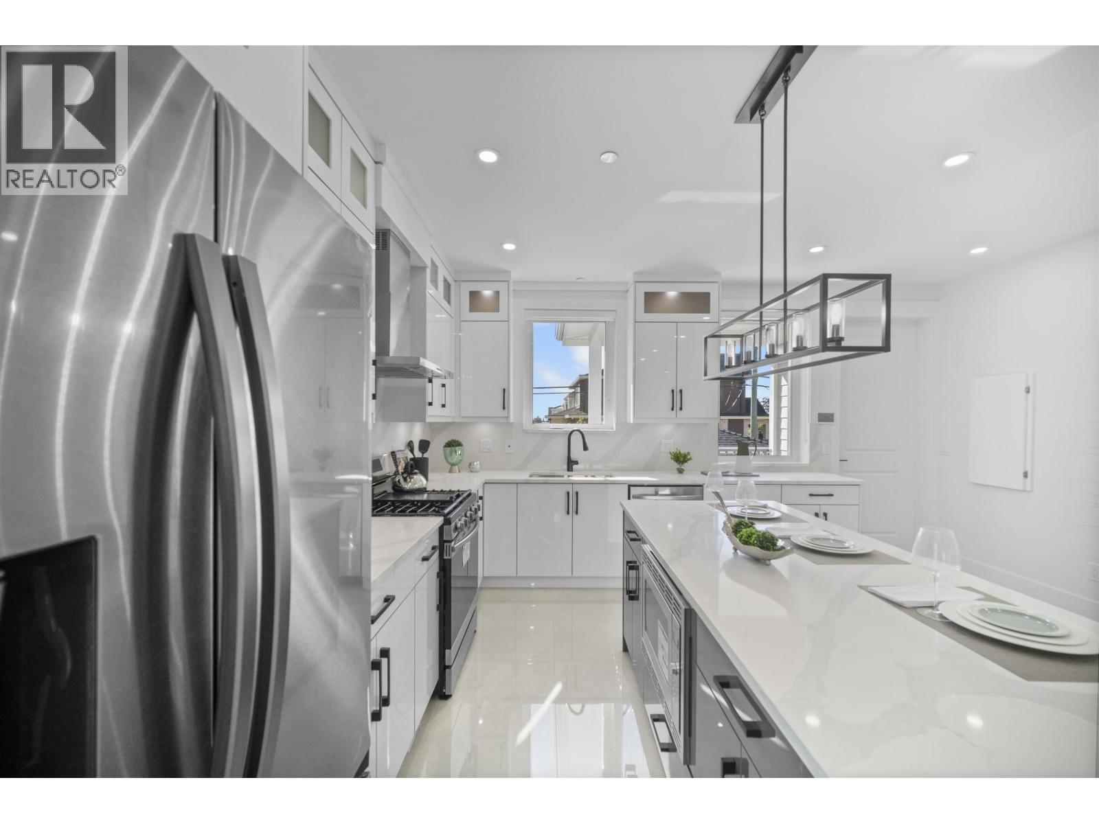 2792 E 49TH AVENUE, Vancouver