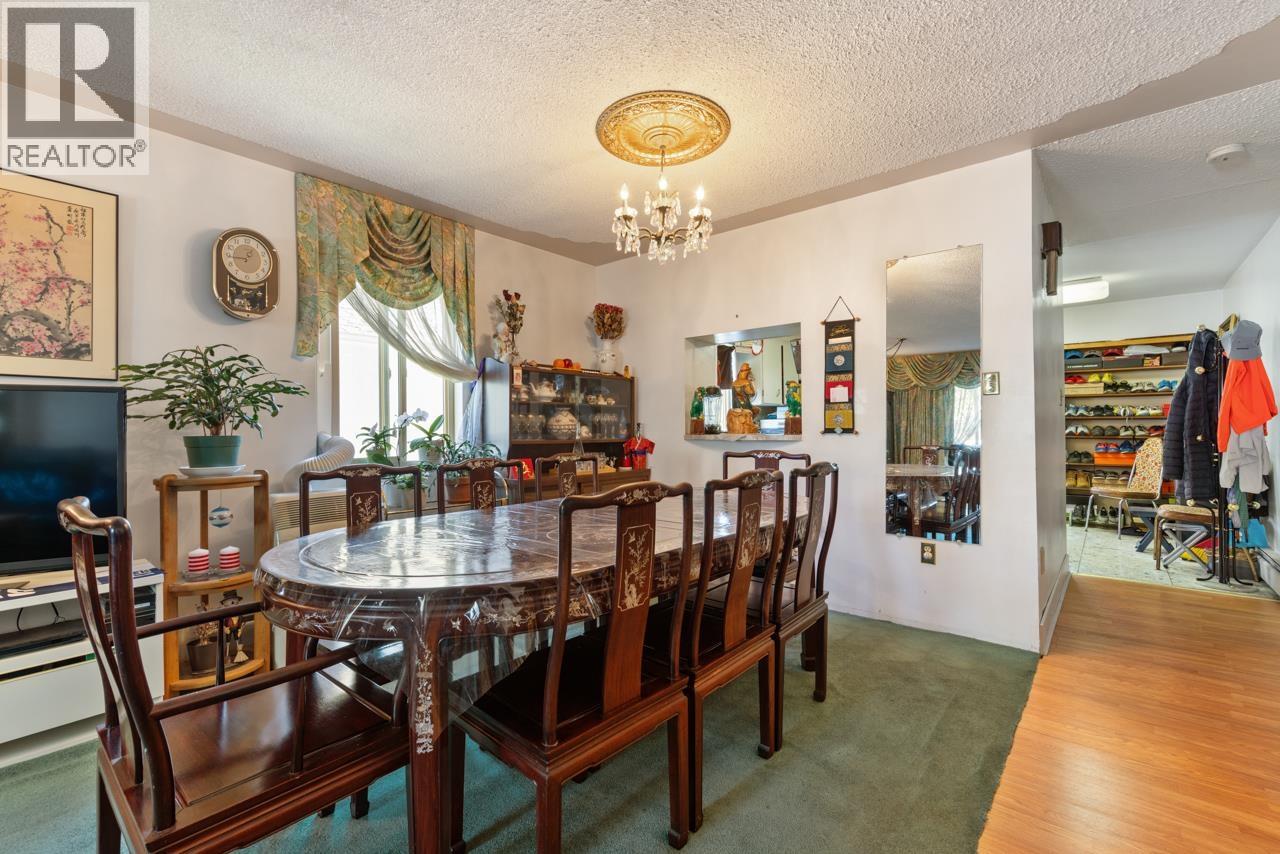 2472 E 12TH AVENUE, Vancouver