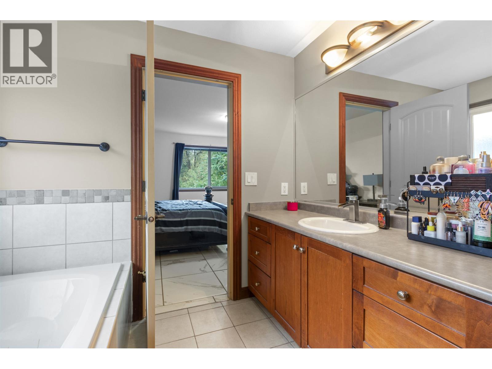 11338 240A STREET, Maple Ridge