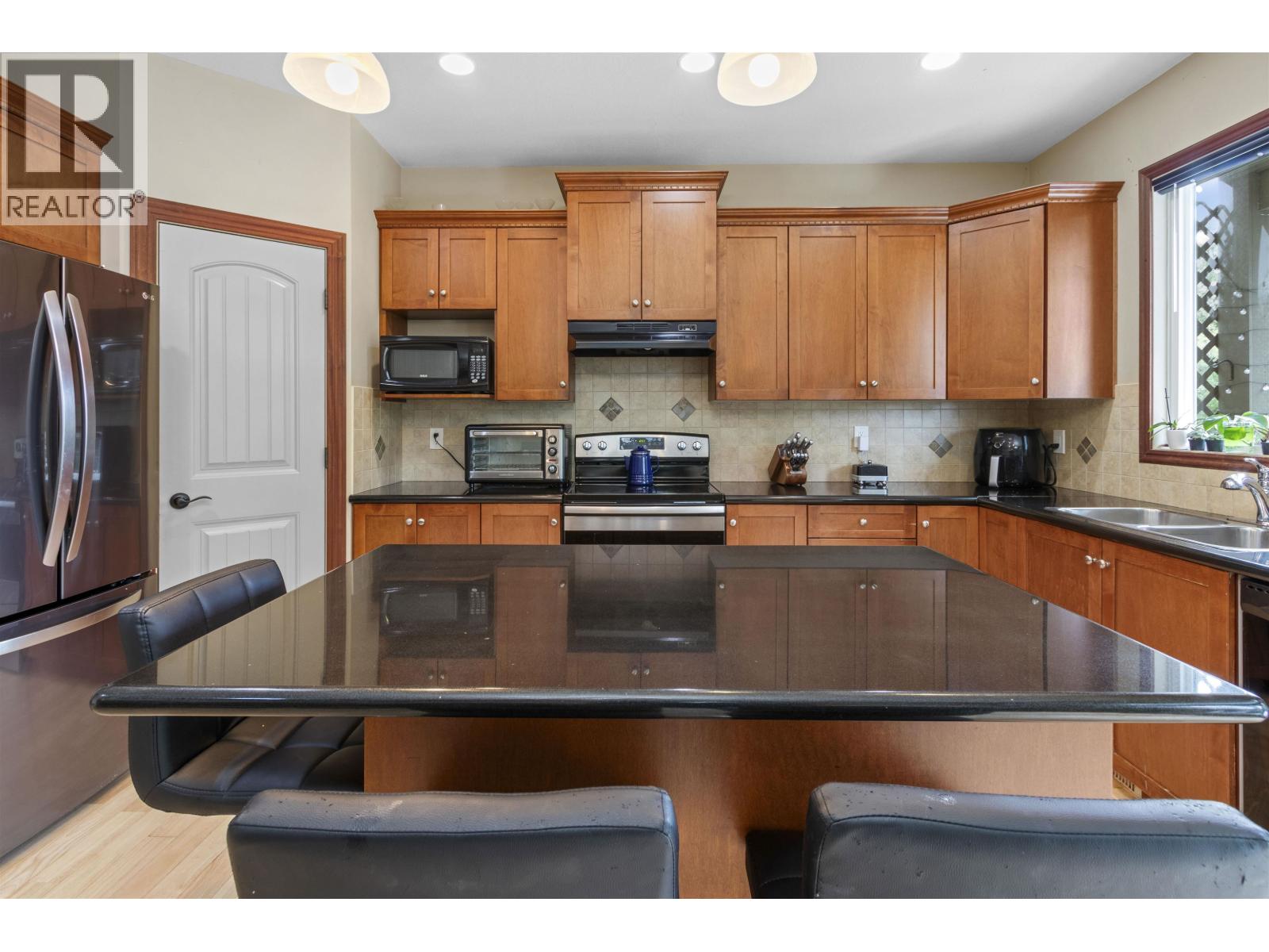 11338 240A STREET, Maple Ridge