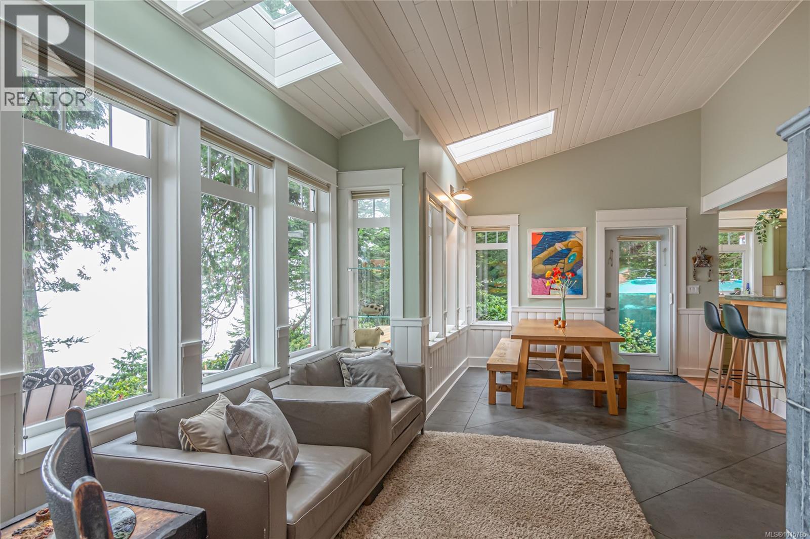  105 Island Park Drive, Galiano Island