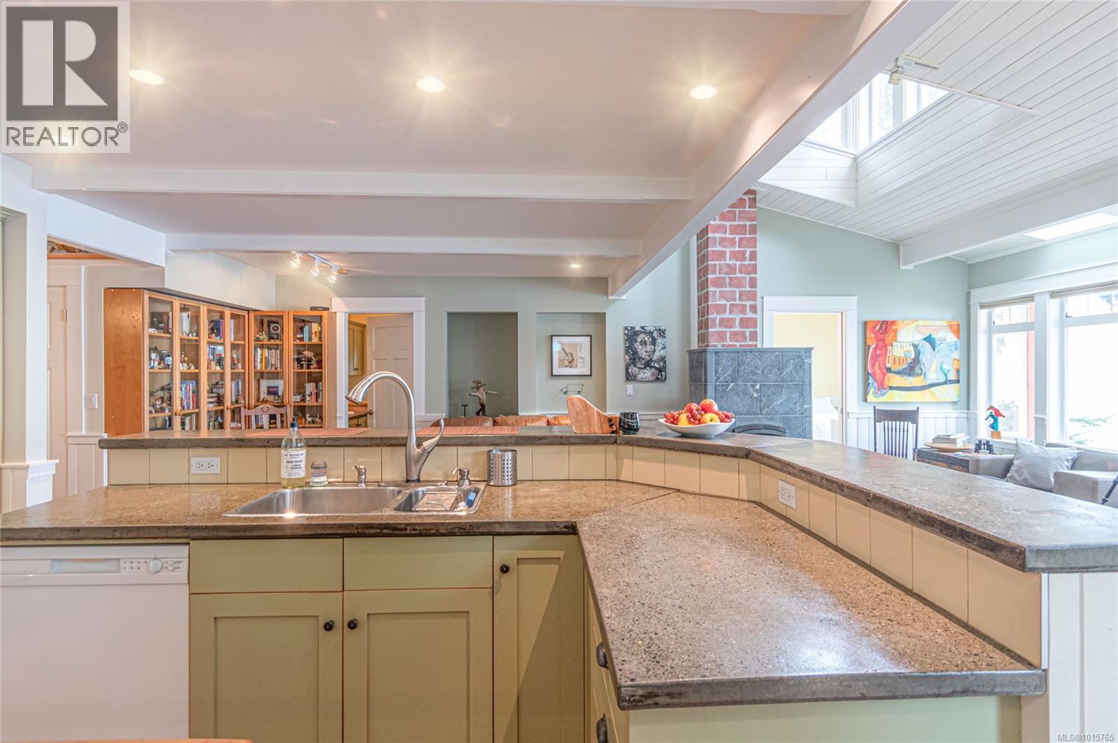  105 Island Park Drive, Galiano Island