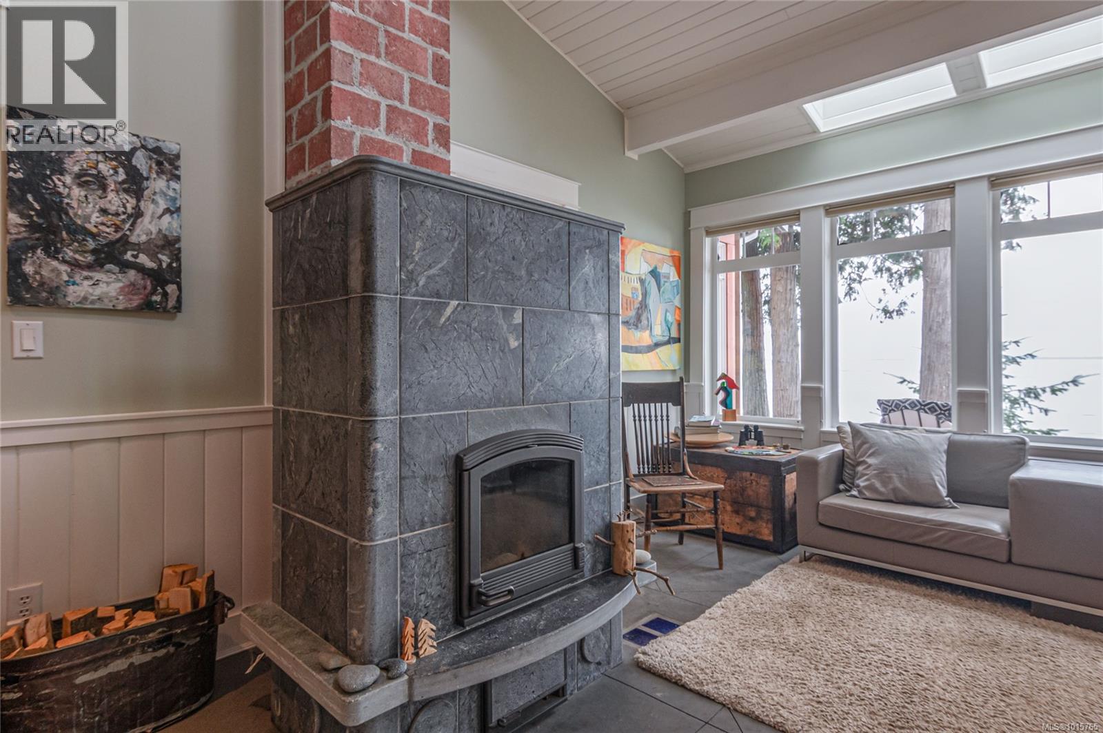  105 Island Park Drive, Galiano Island