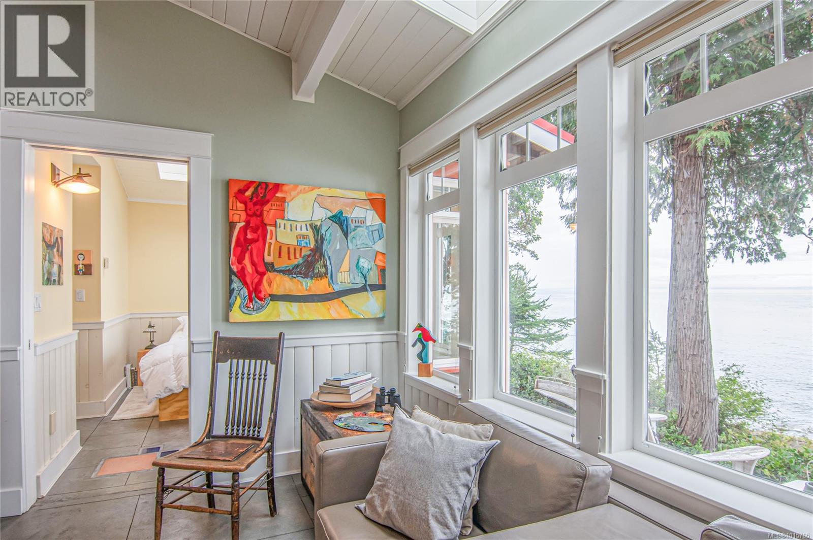  105 Island Park Drive, Galiano Island