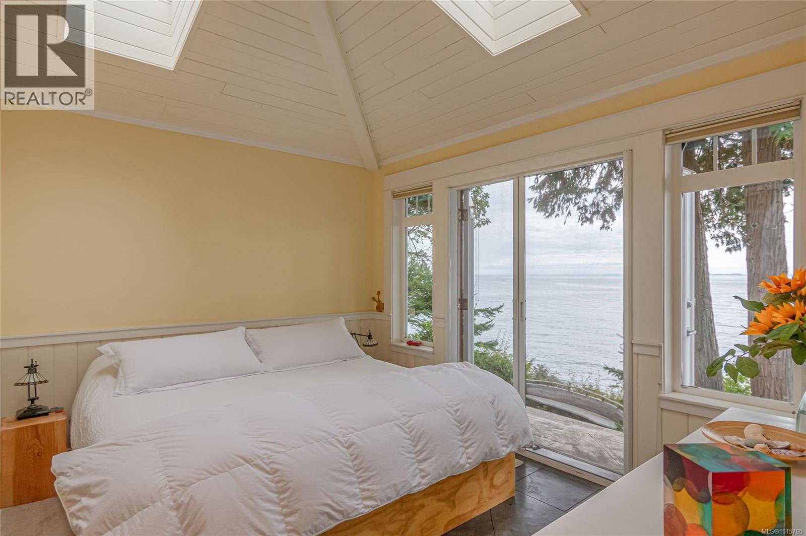  105 Island Park Drive, Galiano Island