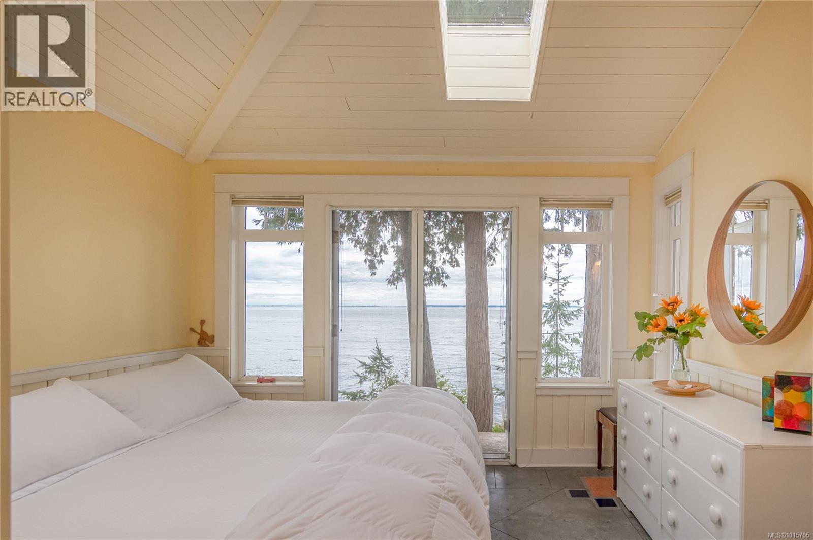  105 Island Park Drive, Galiano Island