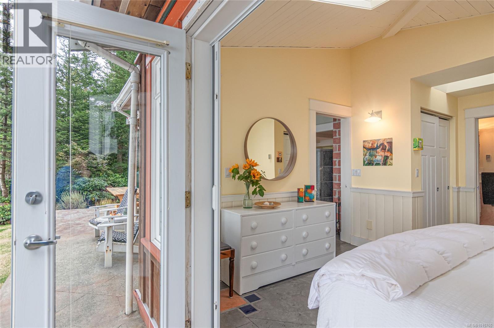  105 Island Park Drive, Galiano Island