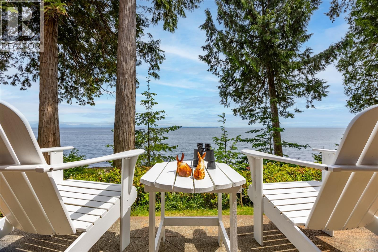  105 Island Park Drive, Galiano Island