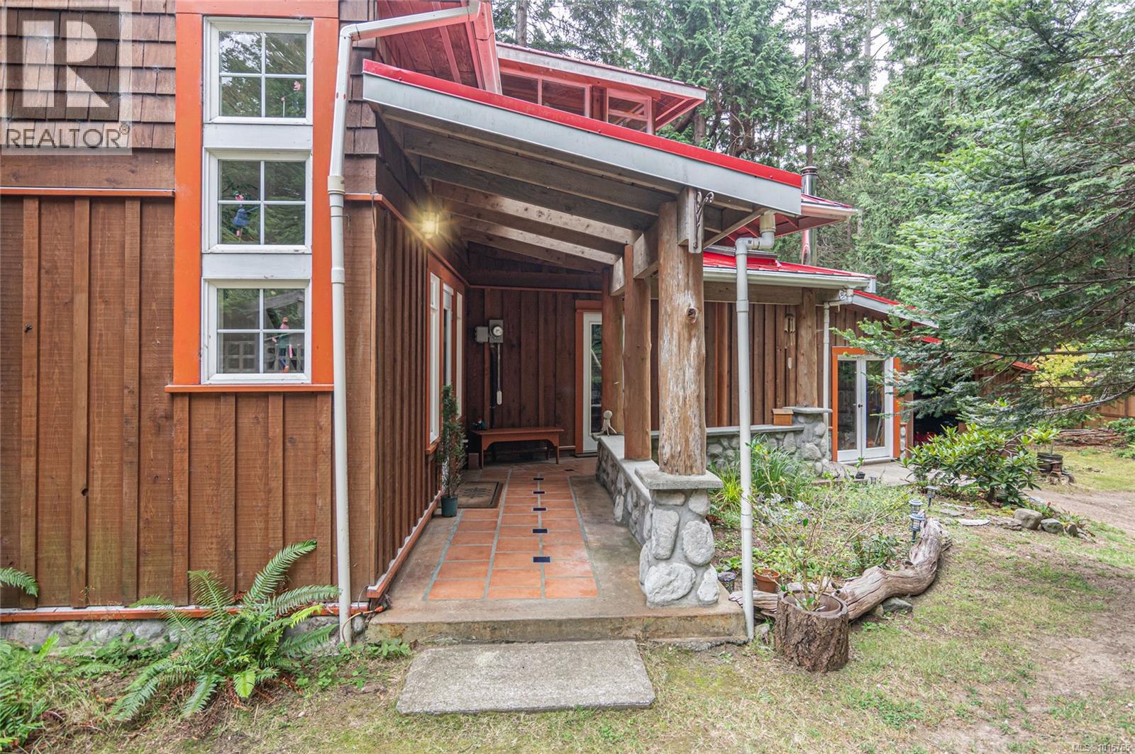  105 Island Park Drive, Galiano Island