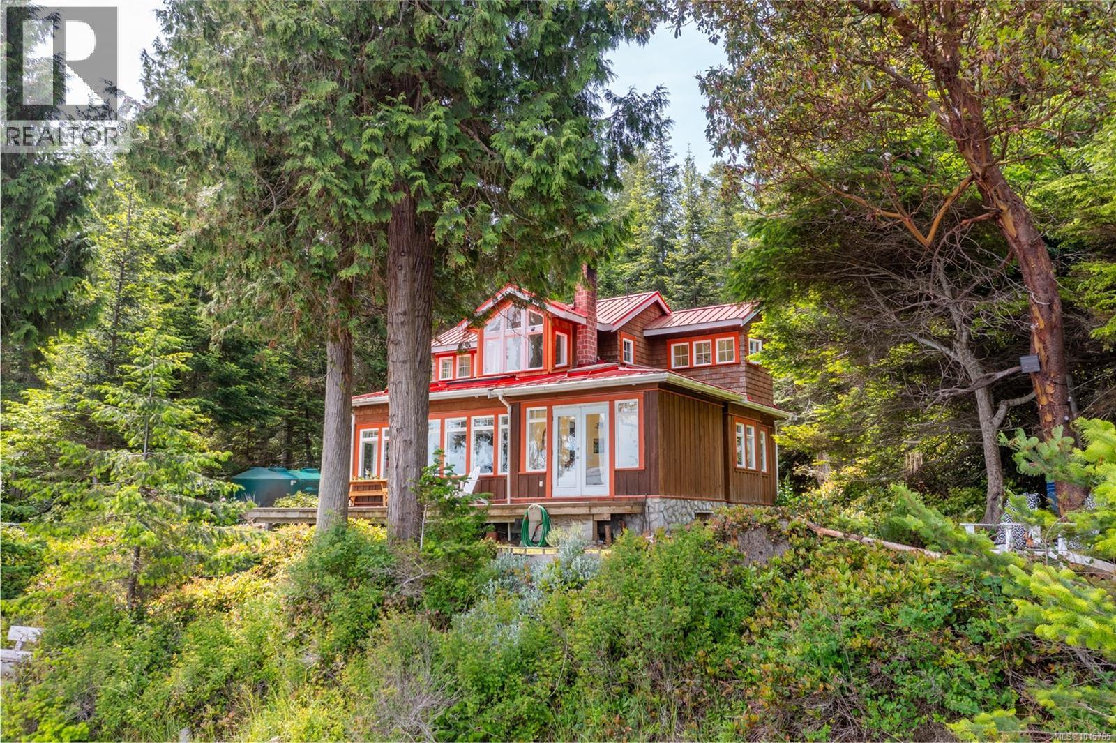 105 Island Park Drive, Galiano Island