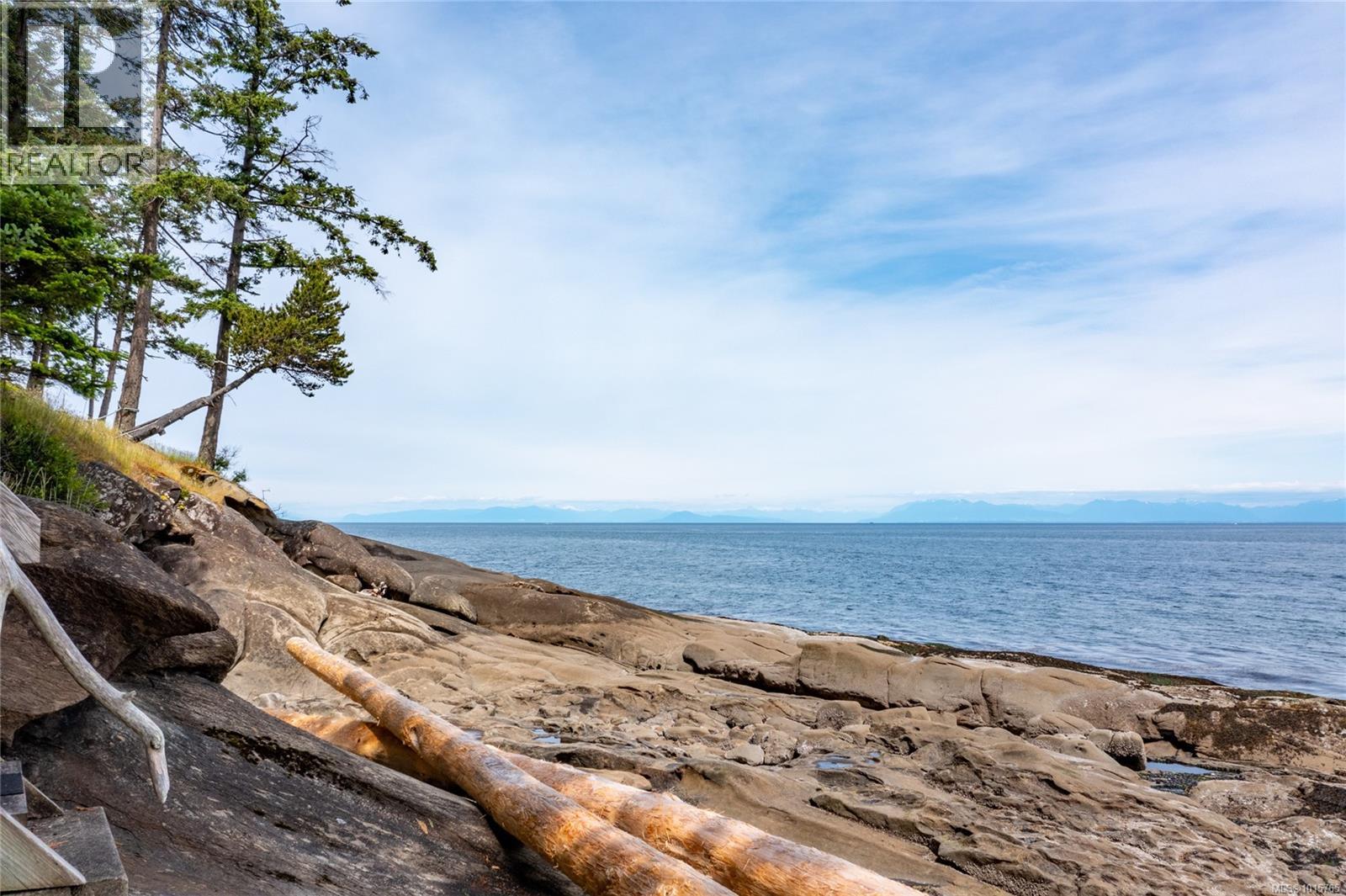  105 Island Park Drive, Galiano Island