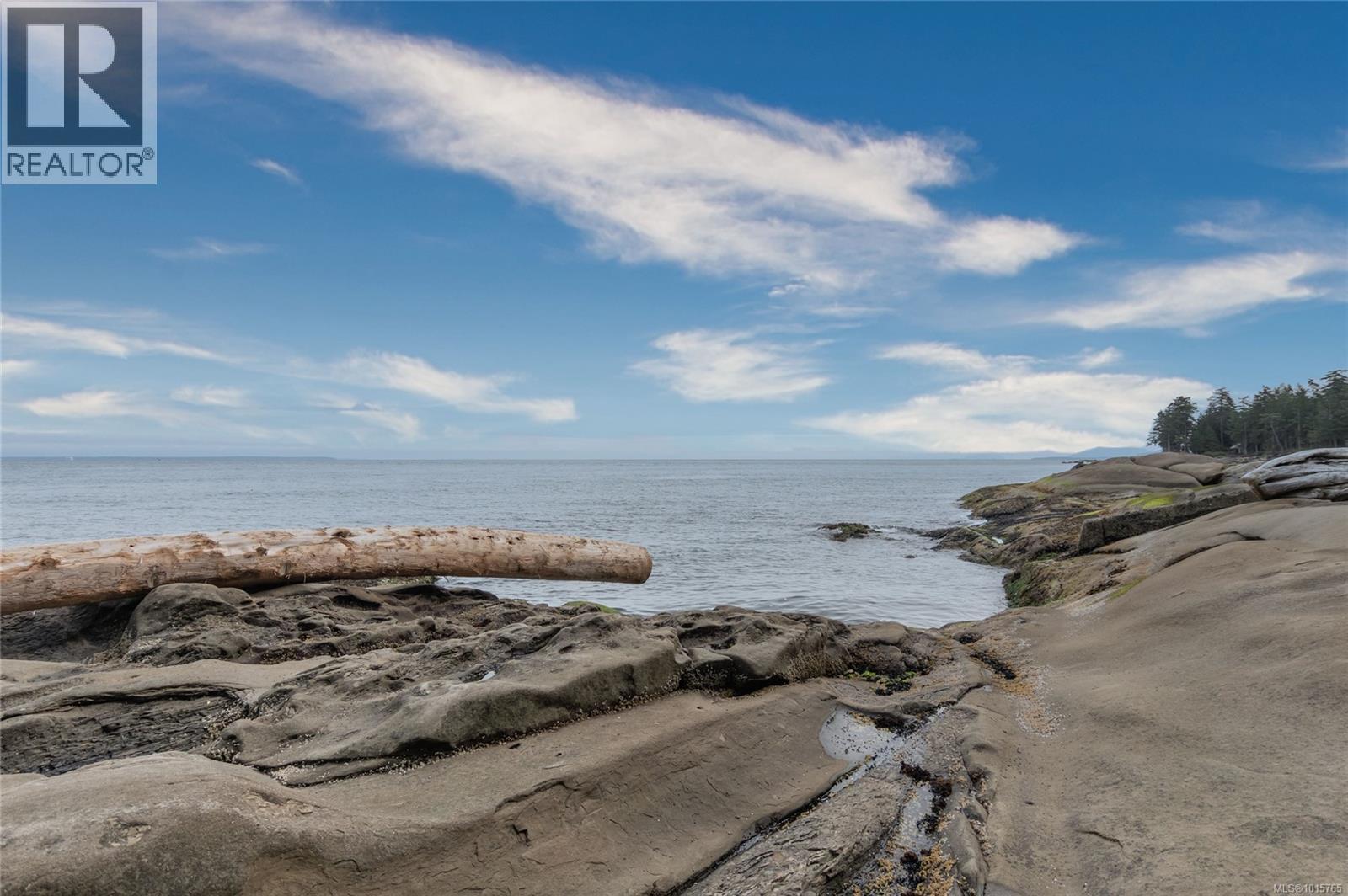  105 Island Park Drive, Galiano Island