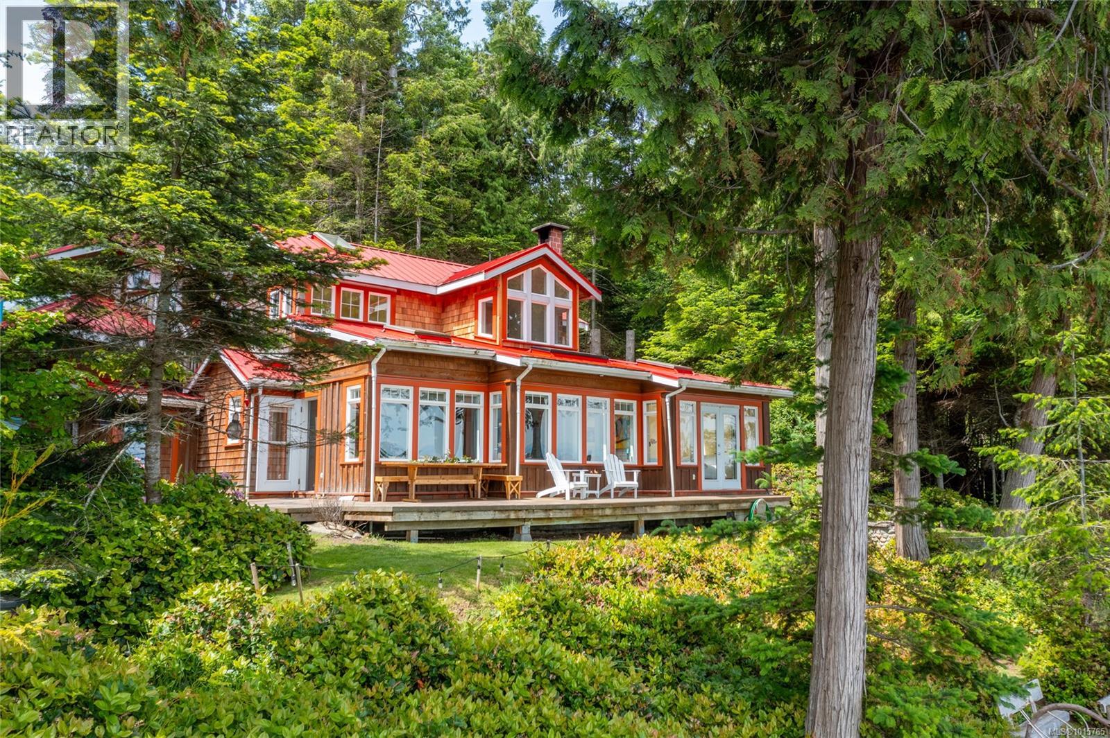  105 Island Park Drive, Galiano Island