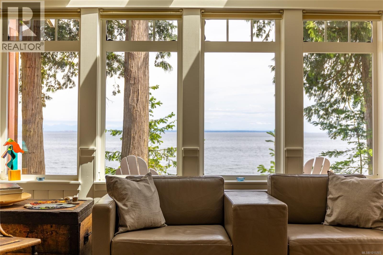  105 Island Park Drive, Galiano Island