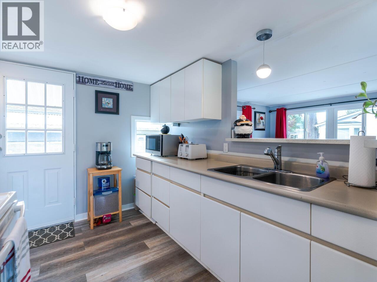 286 TYEE DRIVE, West Vancouver