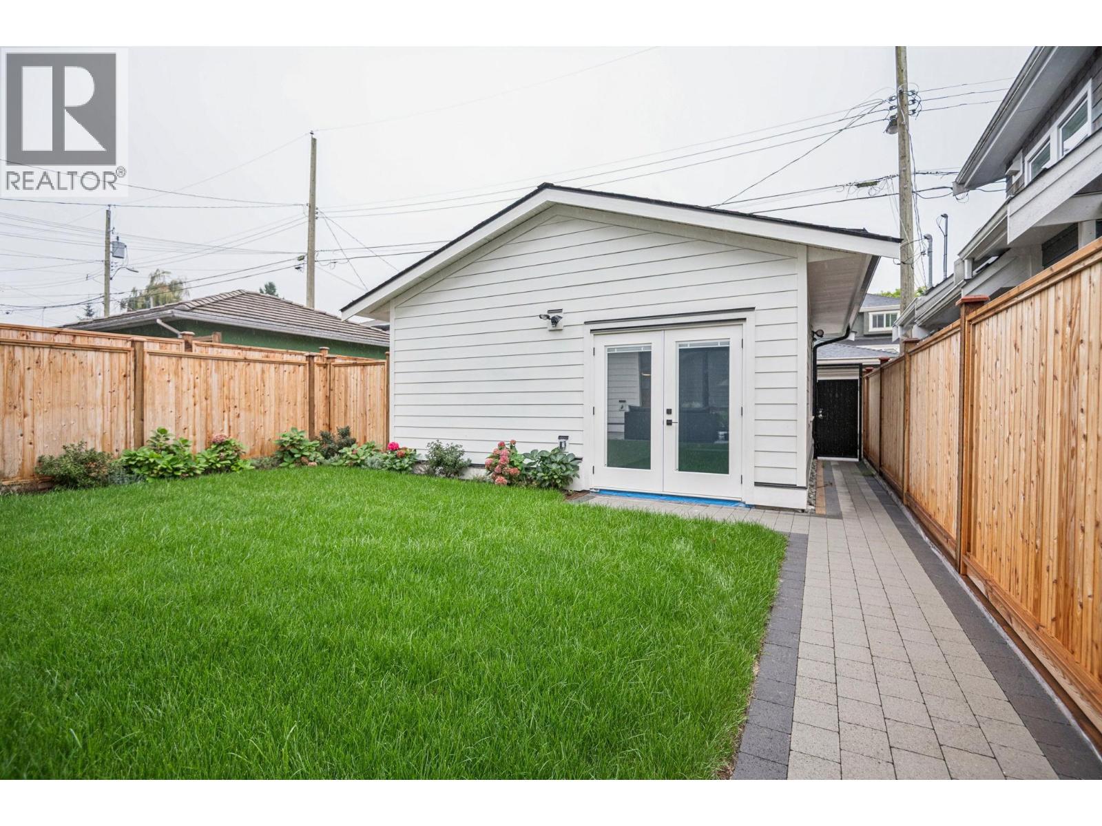 2 250 E 39TH AVENUE, Vancouver