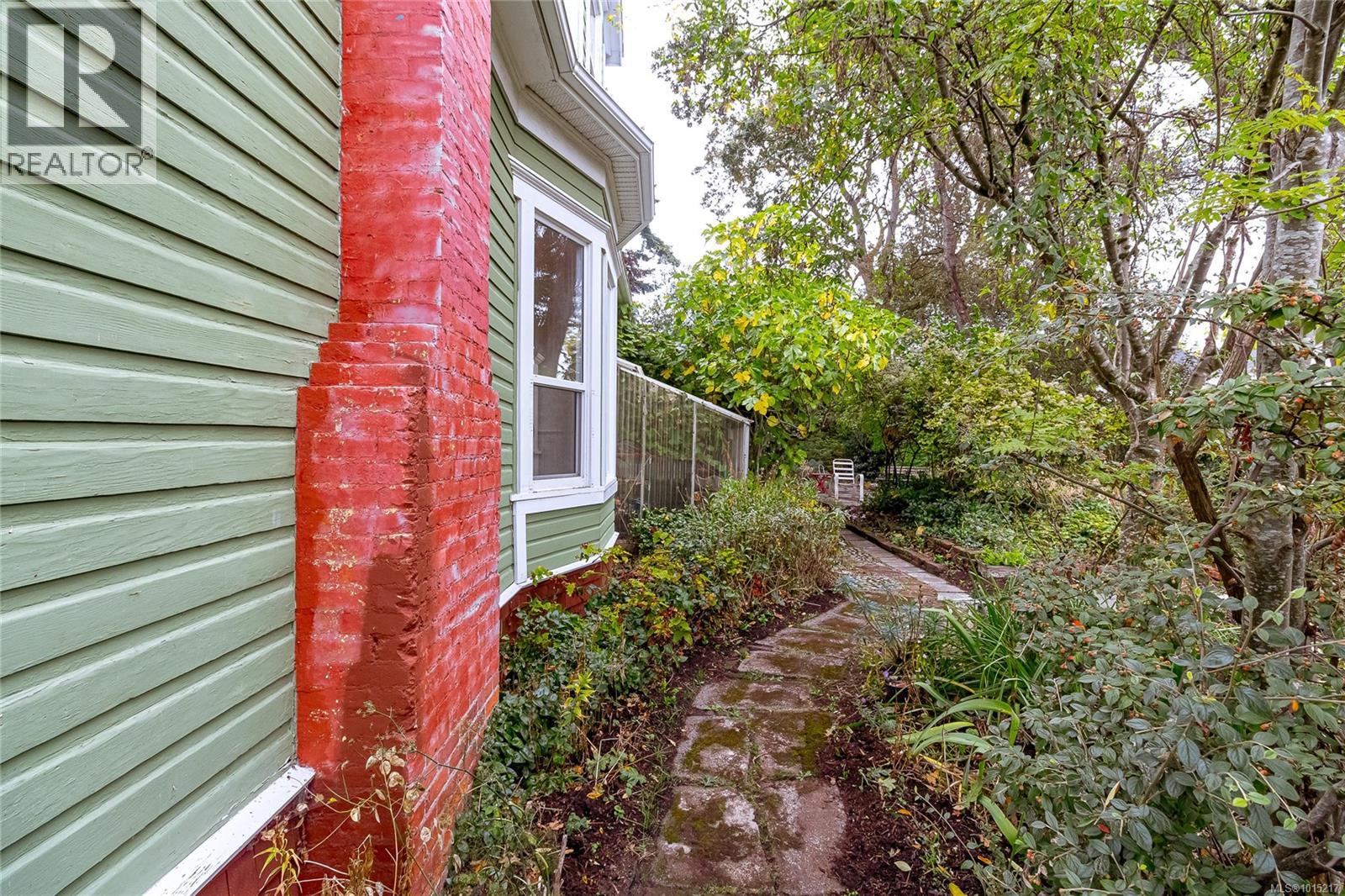 2001 Cameron St, Victoria