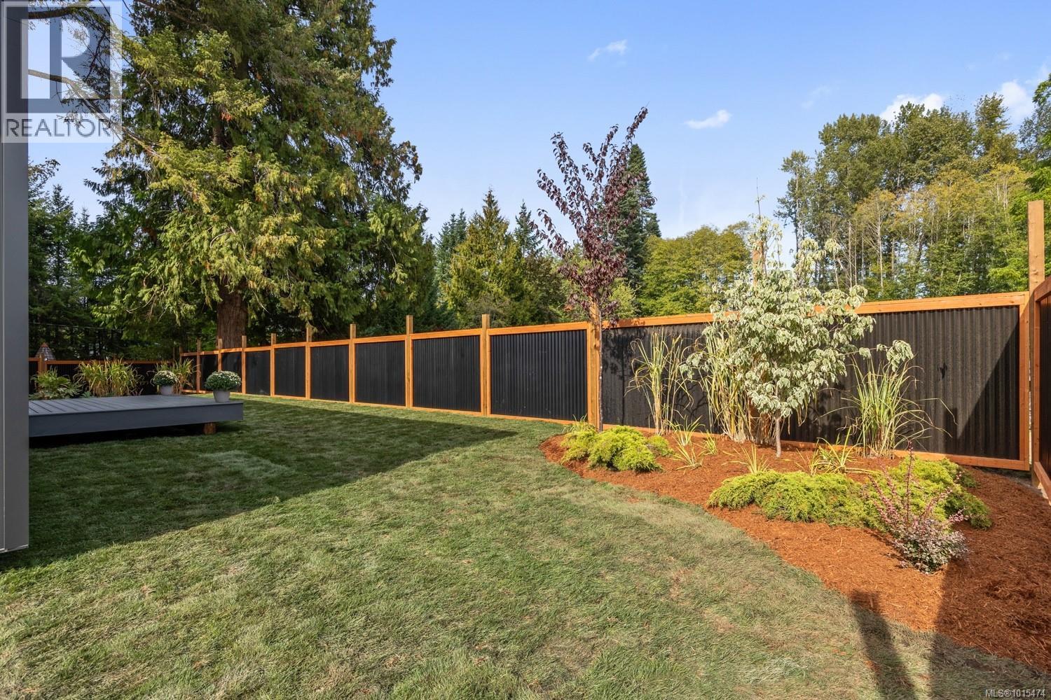 1927 Cumberland Rd, Courtenay
