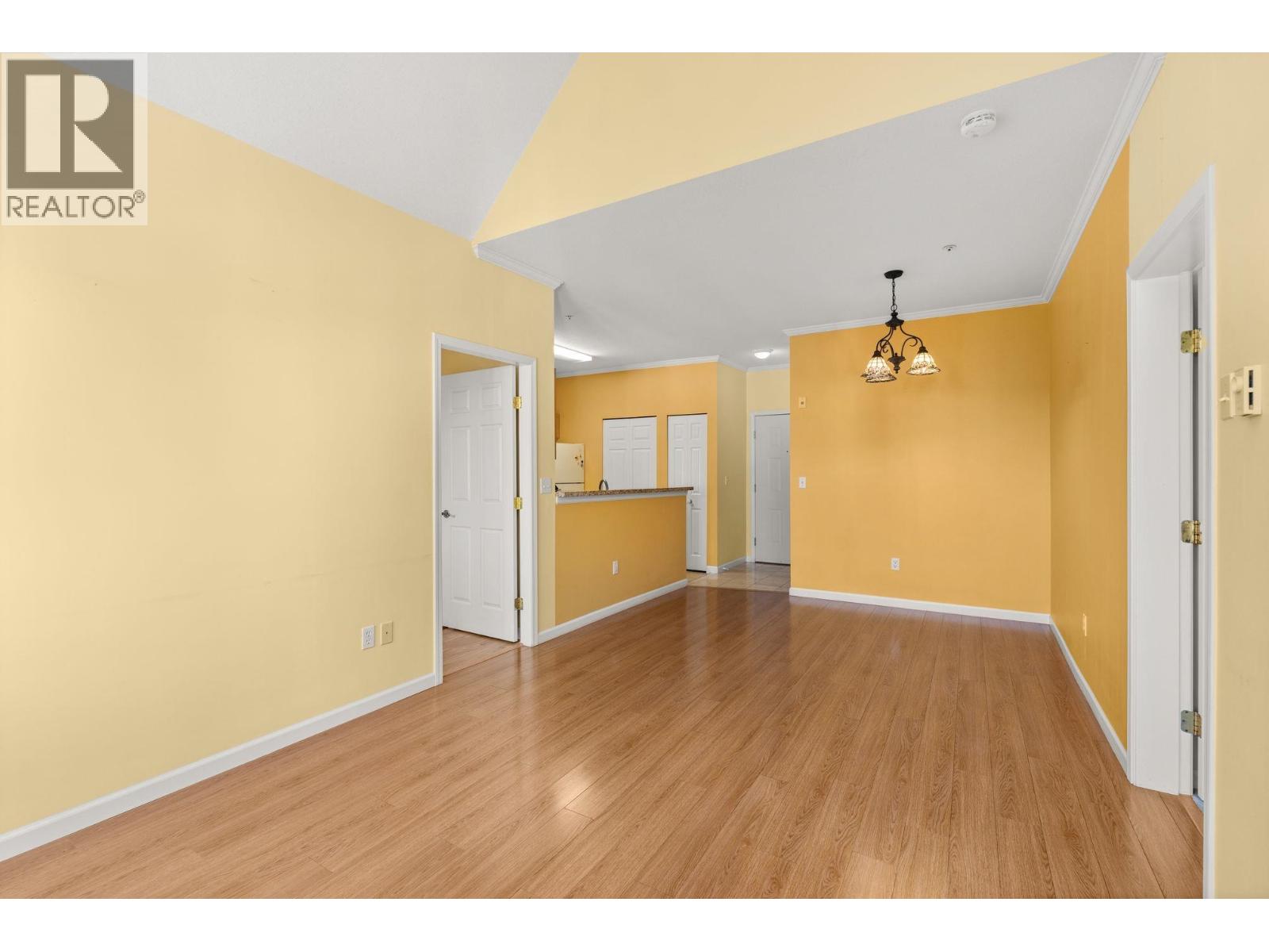 #PH5-5555 13A Avenue, Delta