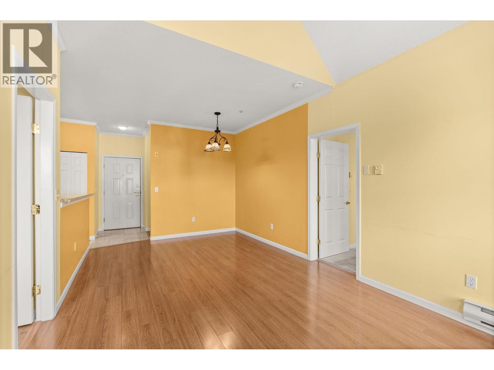 #PH5-5555 13A Avenue, Delta