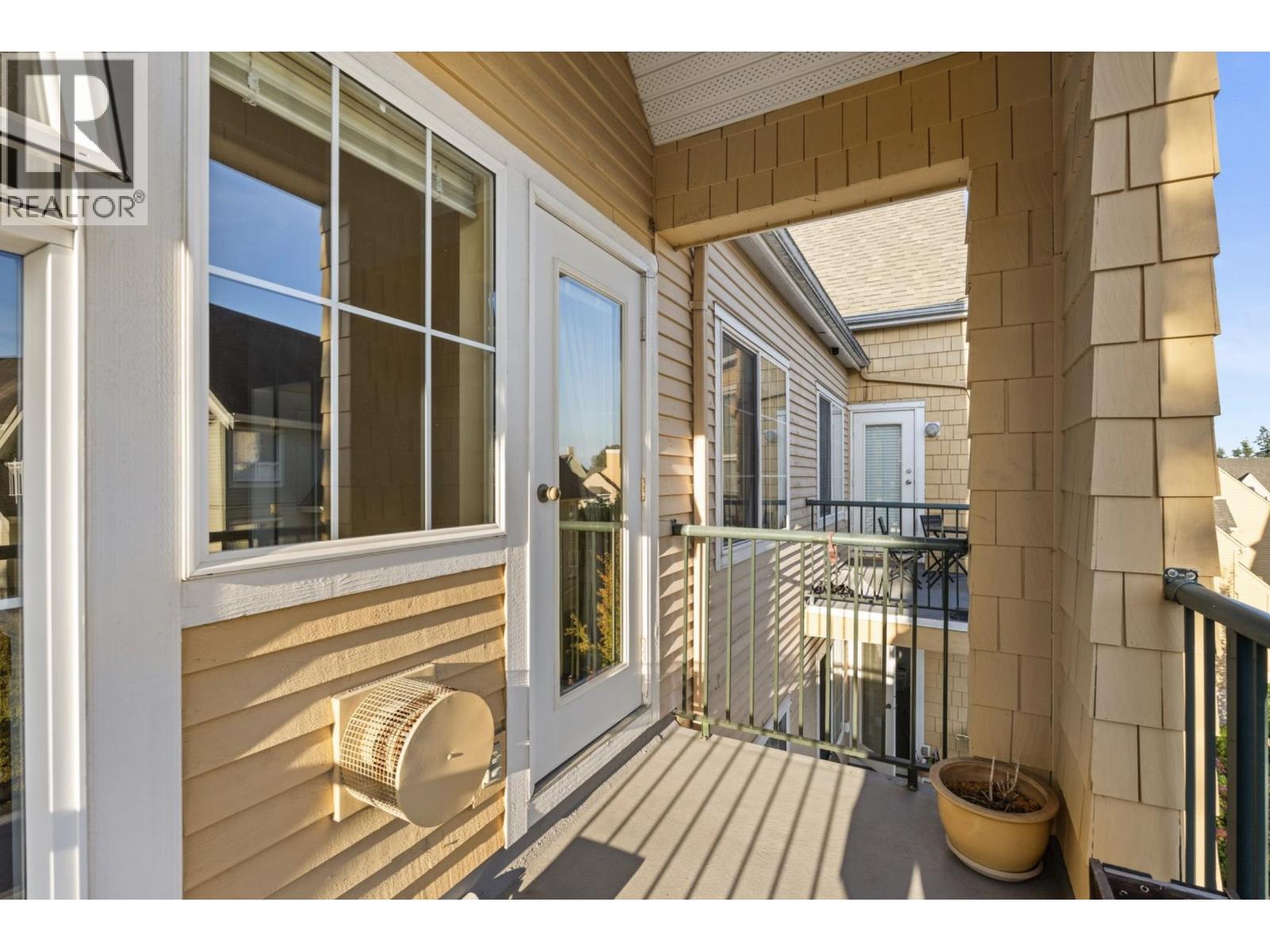 #PH5-5555 13A Avenue, Delta