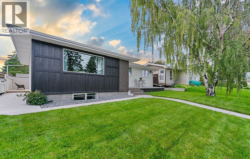 Single Family House Bungalow for Sale in   Street SE Acadia Calgary 