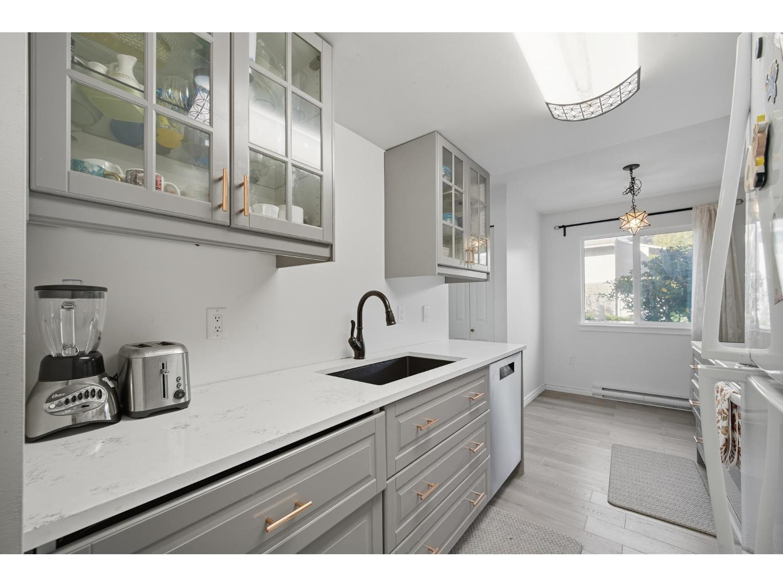 28 20307 53 AVENUE, Langley