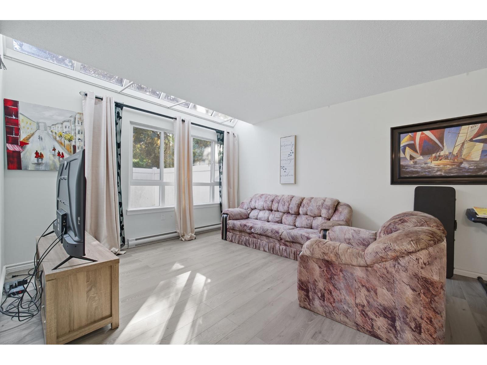 28 20307 53 AVENUE, Langley