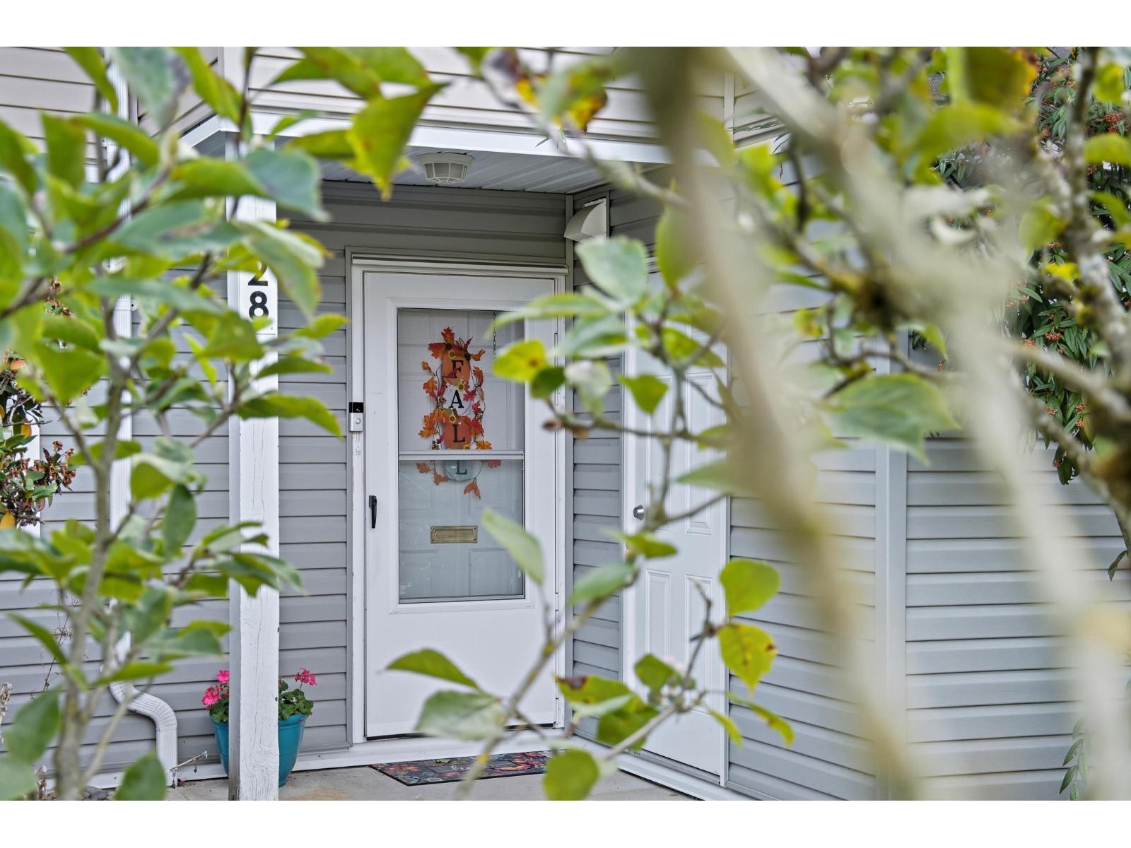 28 20307 53 AVENUE, Langley