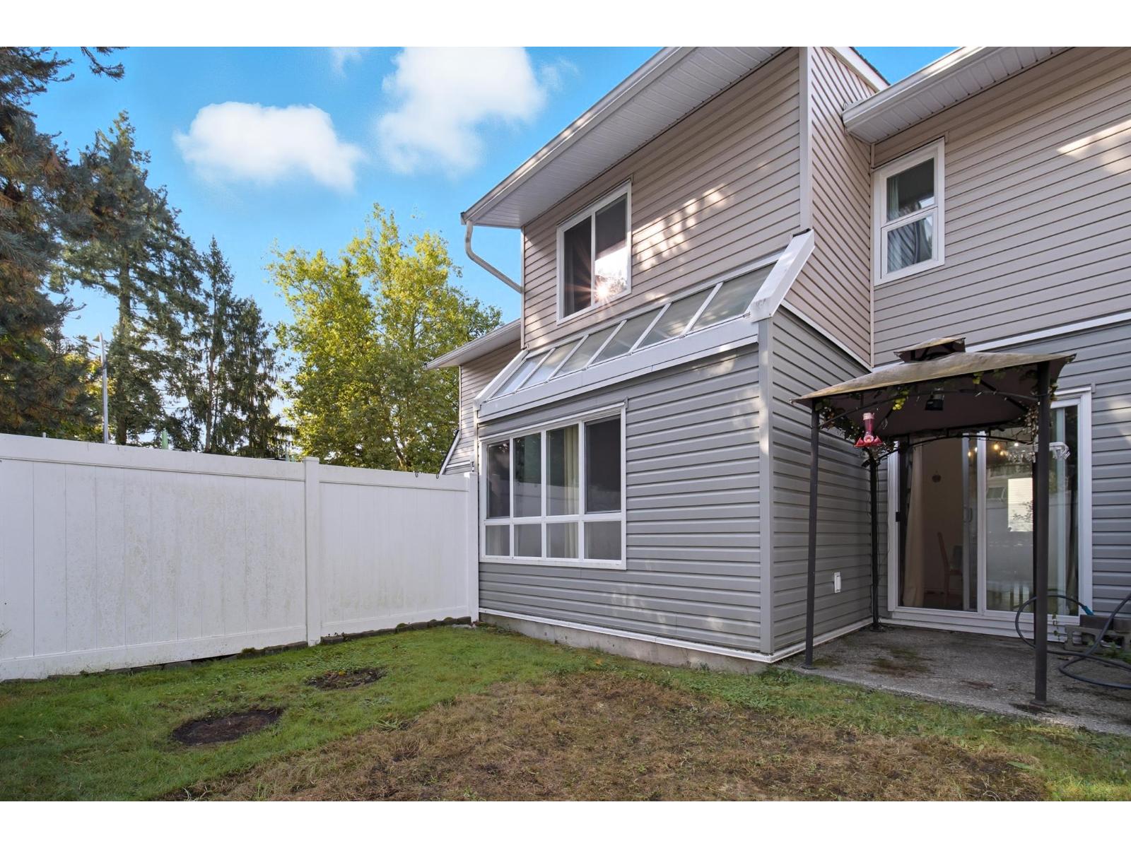 28 20307 53 AVENUE, Langley