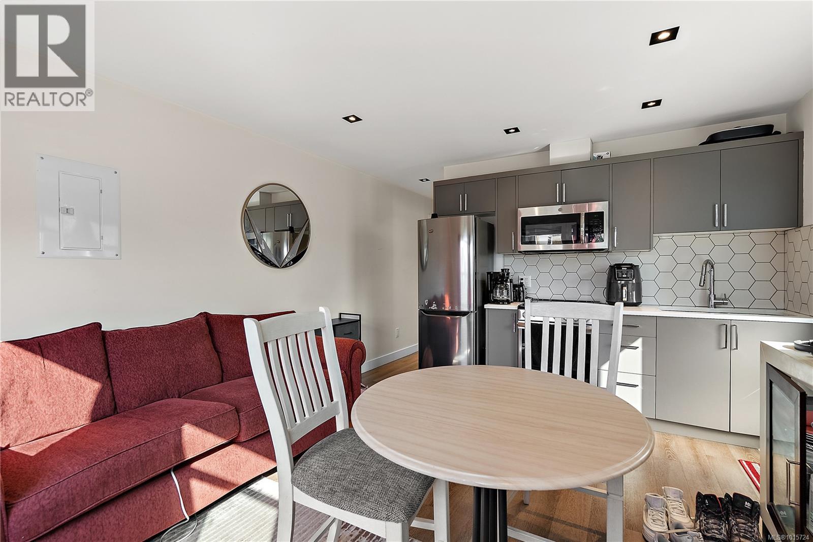  3552 Myles Mansell Road, Langford