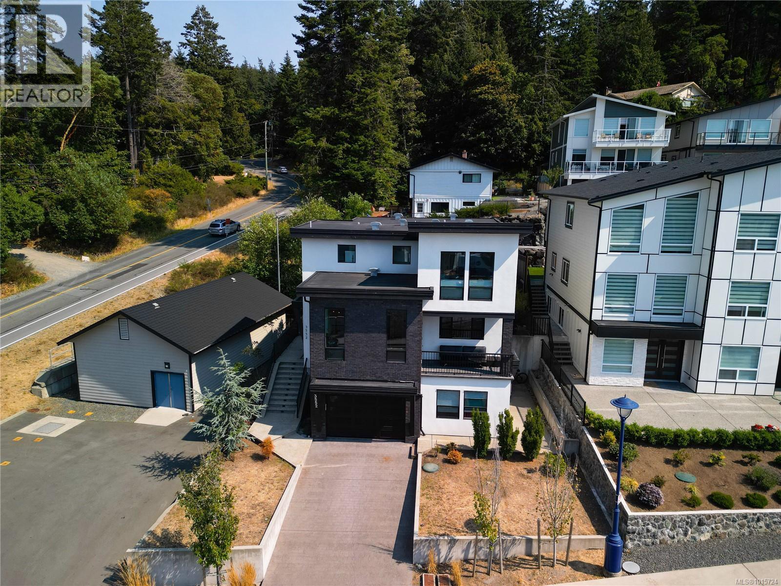 3552 Myles Mansell Road, Langford