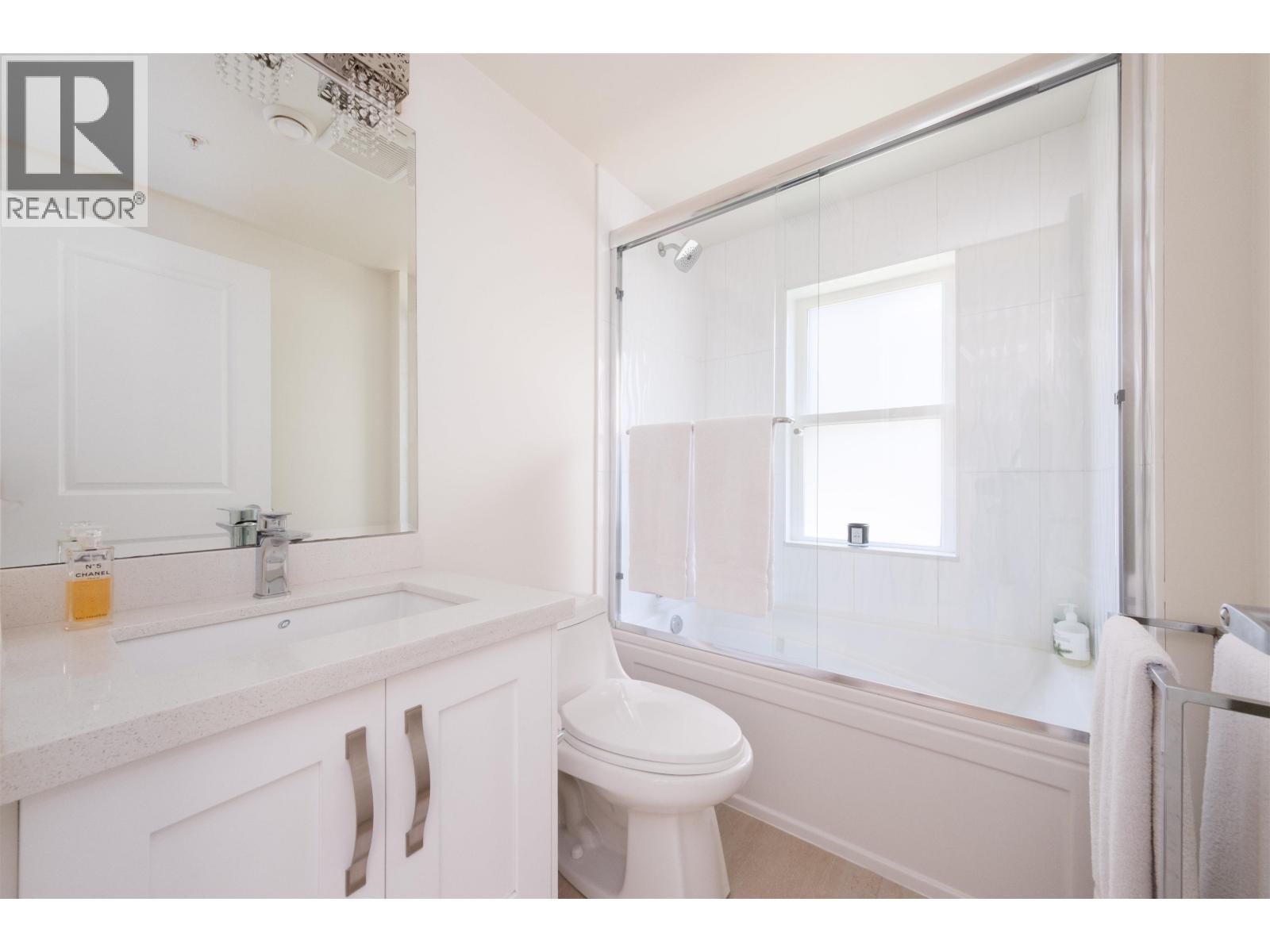 408 EIGHTH STREET, New Westminster