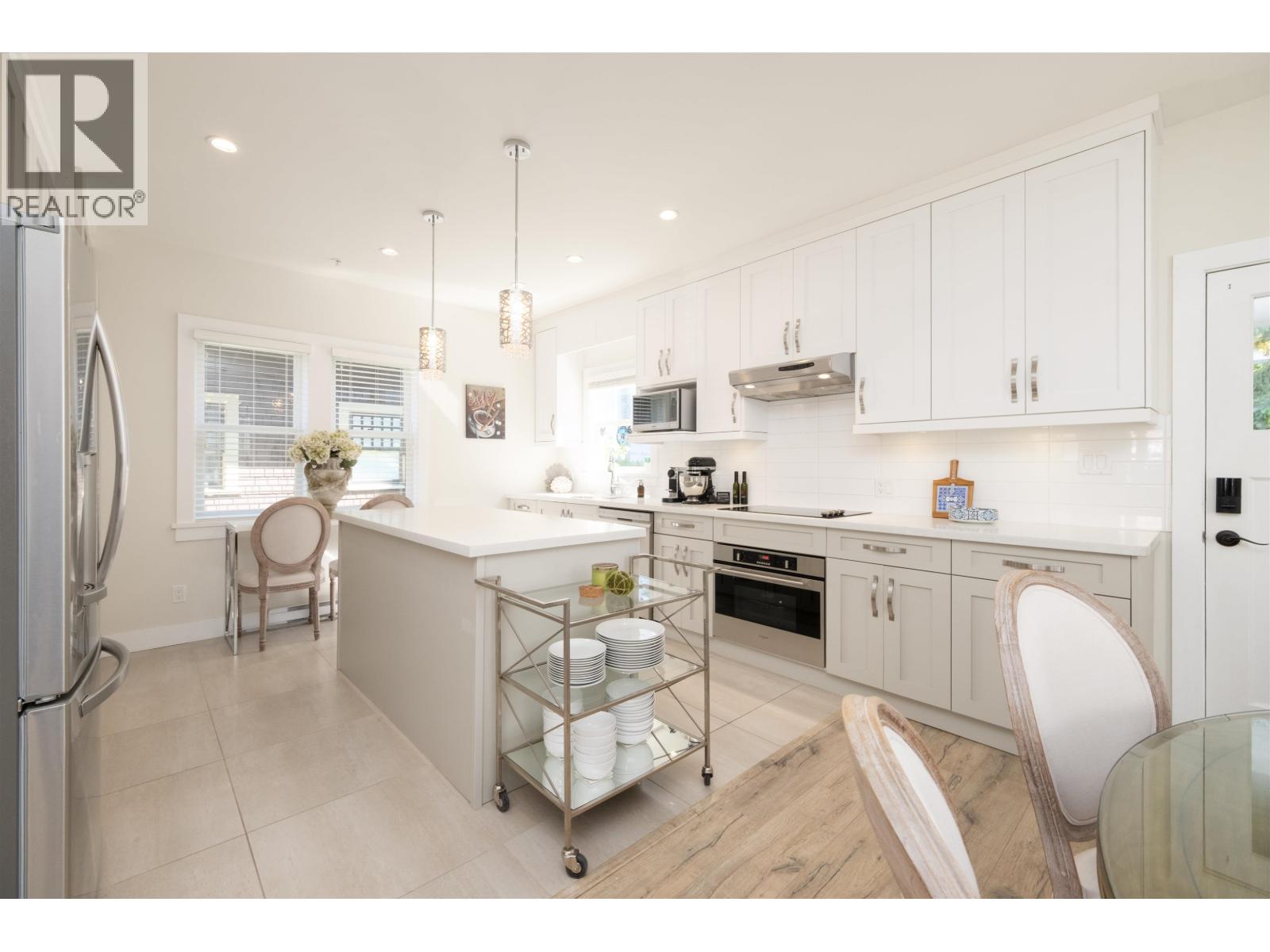 408 EIGHTH STREET, New Westminster