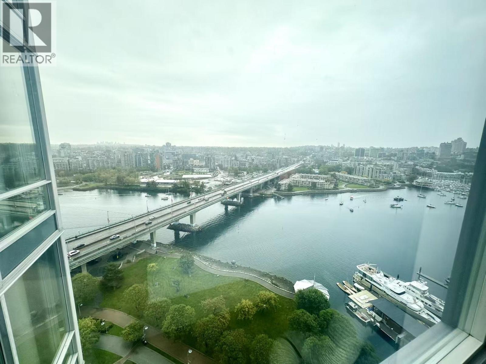 2806 1033 MARINASIDE CRESCENT, Vancouver