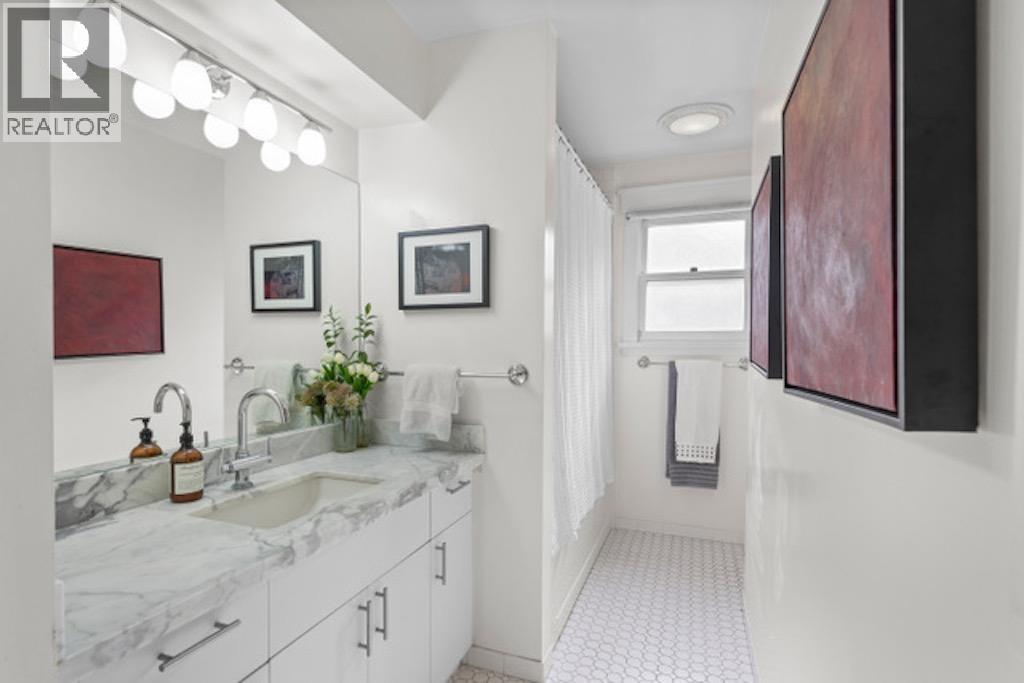 1365 W 7TH AVENUE, Vancouver