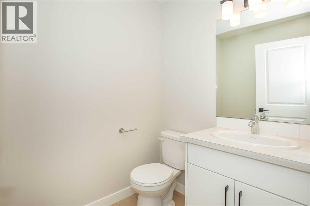 236 Halifax Close, Penhold